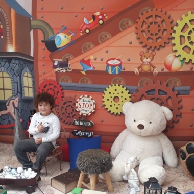 Foto 1 de Gpaci recebe cenografia natalina e ensaio fotográfico com nossas crianças.