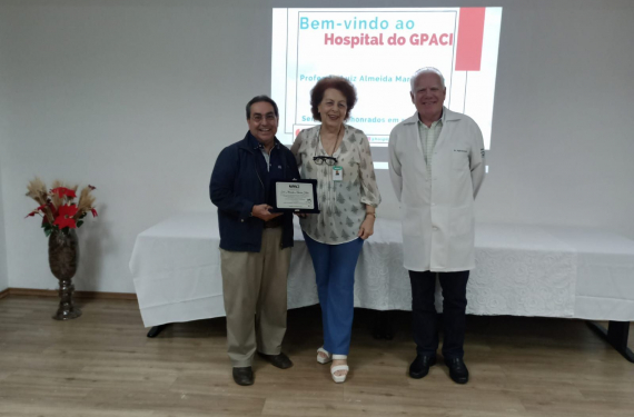 Professor Dr. Luiz Almeida Marins Filho, que proferiu brilhantes palestras motivacionais.